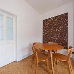 Stylish And Modern 1bd In East דירה דבלין