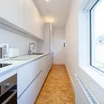 Stylish And Modern 1bd In East דירה *
