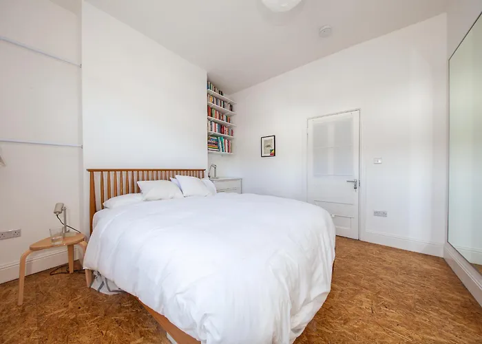 Stylish And Modern 1bd In East Appartamento