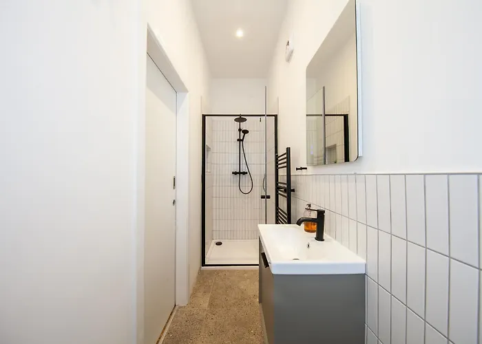 Stylish And Modern 1bd In East *