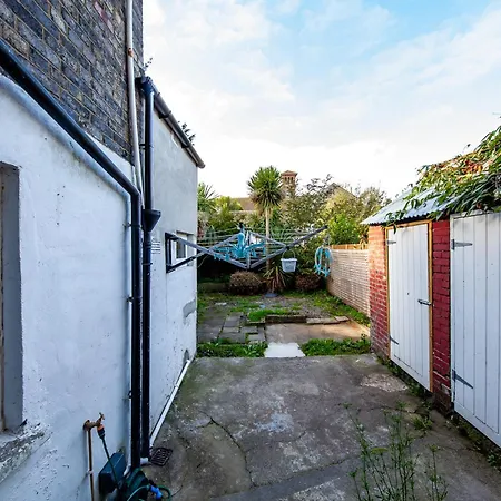 Stylish And Modern 1bd In East Apartamento Dublin